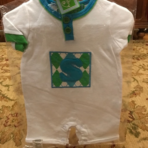 Mudpie initial baby Onesie letter S New - Picture 1 of 3
